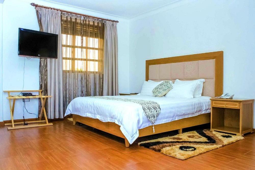 Rosemary Courts Bed And Breakfast Entebbe Esterno foto
